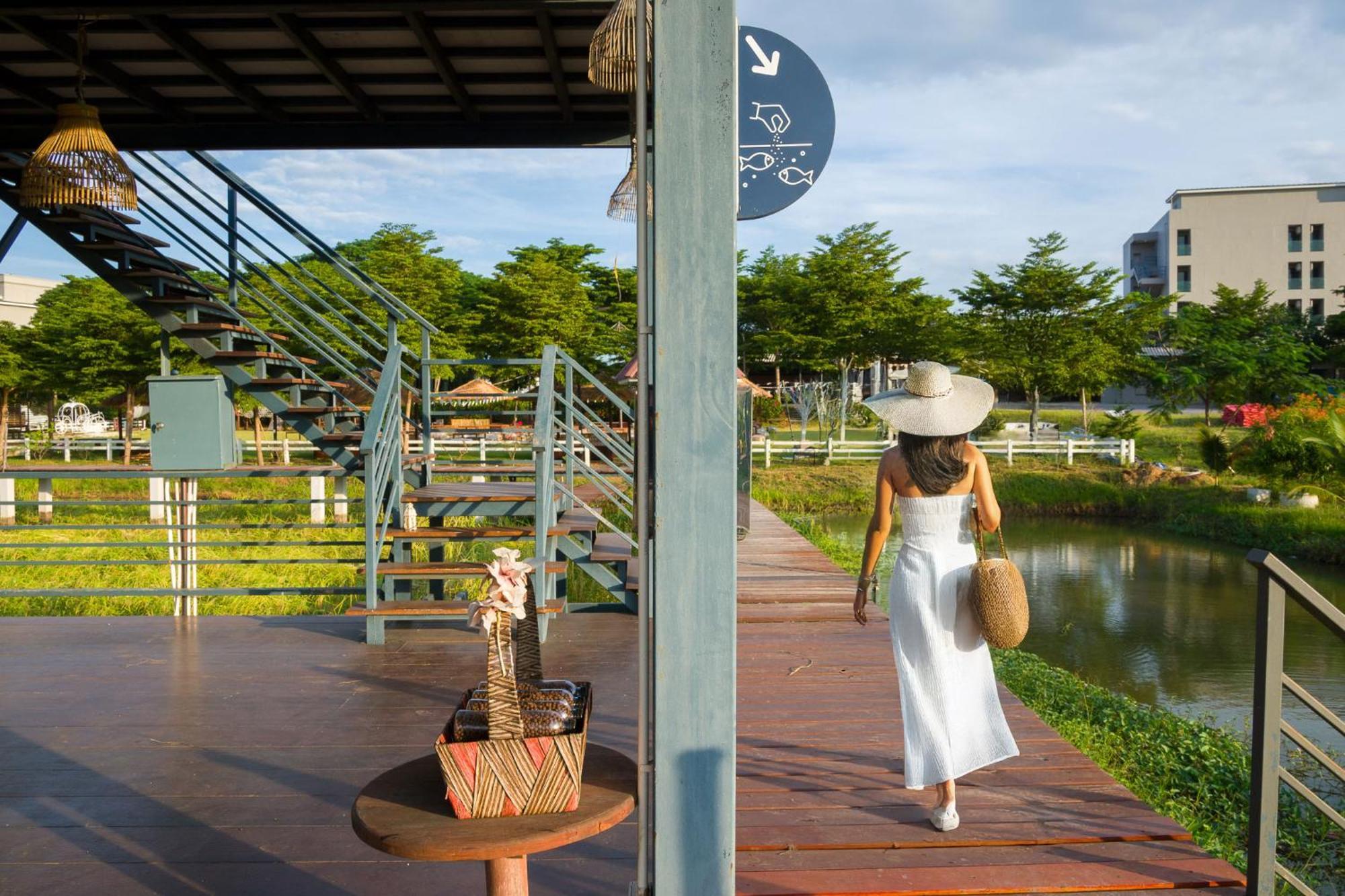 The Cavalli Casa Resort Phra Nakhon Si Ayutthaya Exterior photo